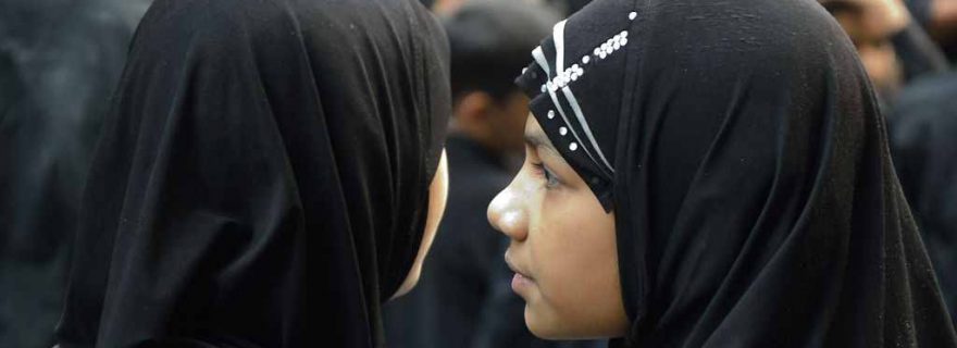 Meisjesbesnijdenis: wie bepaalt wat "de sharia" voorschrijft, dus wat islamitisch is?